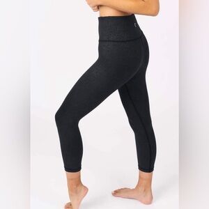 Zyia Black Paisley Print Capri Legging